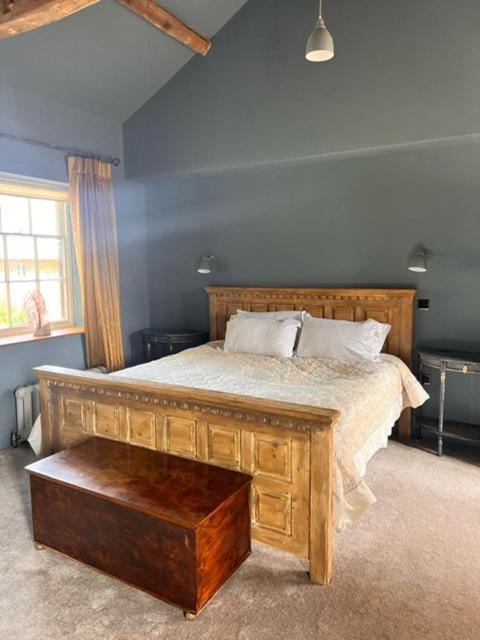 Apartment At Llanerchydol Hall Welshpool Exteriör bild