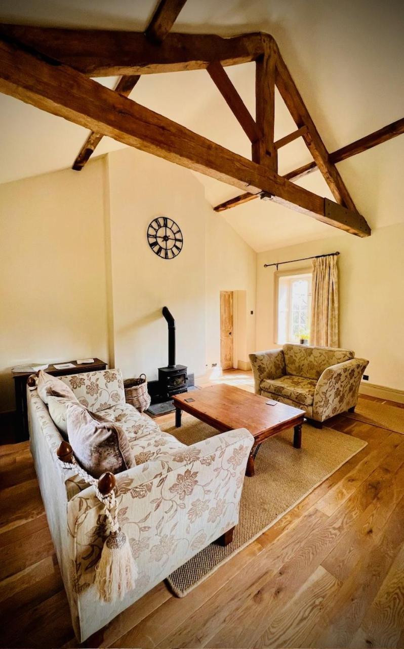 Apartment At Llanerchydol Hall Welshpool Exteriör bild